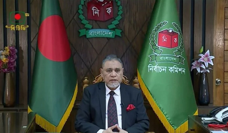 নির্বাচন-পূর্ব সন্ধ্যায় জাতির উদ্দেশে ভাষণ দেবেন সিইসি