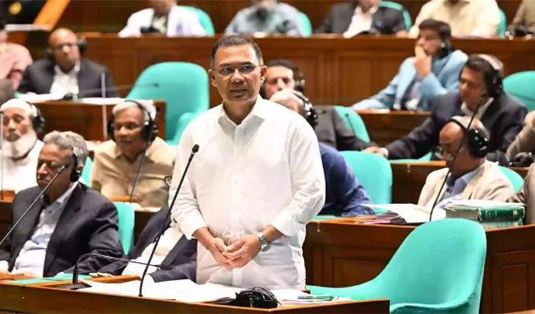 দলীয় পরিচয় নয়, সব এলাকায় সমান উন্নয়নের আশ্বাস প্রধানমন্ত্রীর