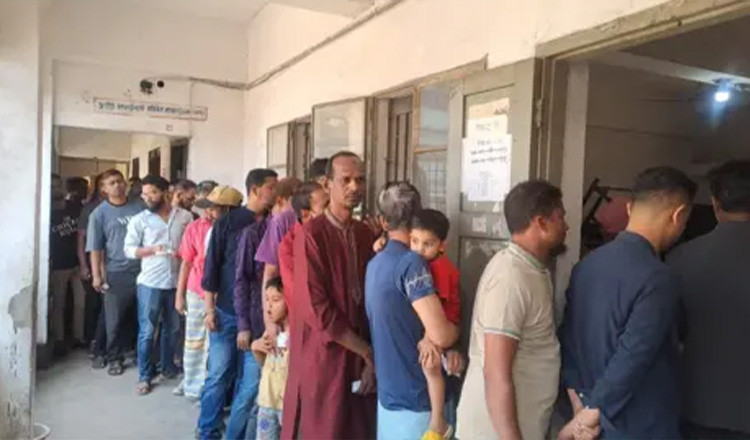 শান্তিপূর্ণ পরিবেশে শেষ হলো ভোট, শুরু গণনা