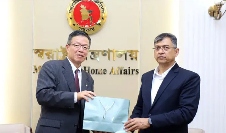 পুলিশ পুনর্গঠনে জাপানের সহযোগিতা চাইলেন স্বরাষ্ট্রমন্ত্রী