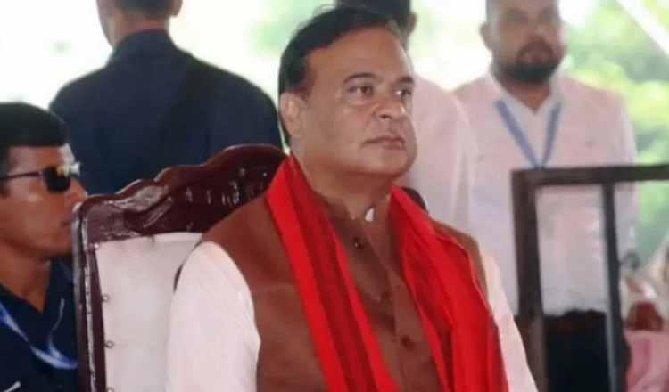 মুসলমানদের নিয়ে আসামের মুখ্যমন্ত্রীর বক্তব্যে তীব্র বিতর্ক