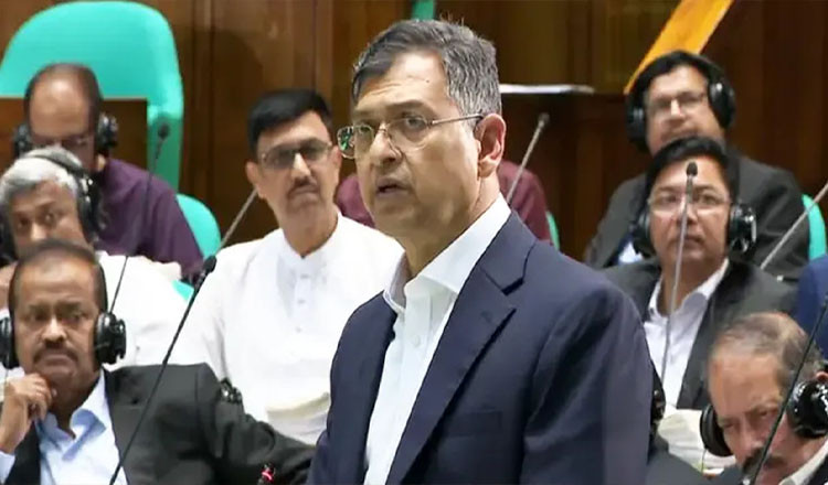 গণভোটের রায় বাস্তবায়নে সংবিধান সংশোধন প্রয়োজন: স্বরাষ্ট্রমন্ত্রী