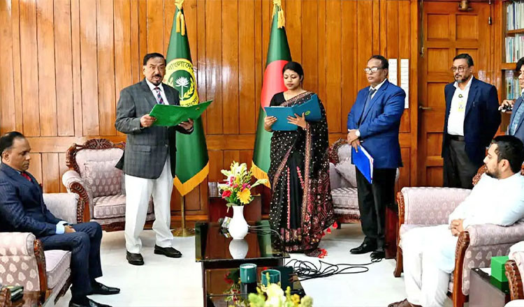 সংরক্ষিত আসনে এমপি হিসেবে শপথ নিলেন নুসরাত তাবাসসুম
