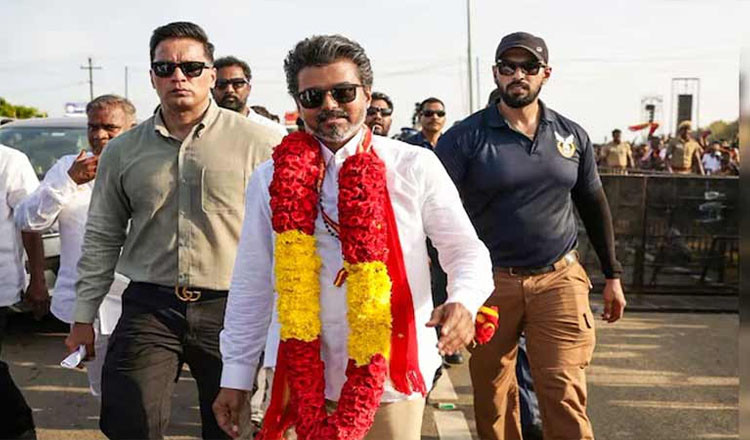 জয়ের পর কৃতজ্ঞতা জানিয়ে পরিবর্তনের বার্তা দিলেন বিজয়
