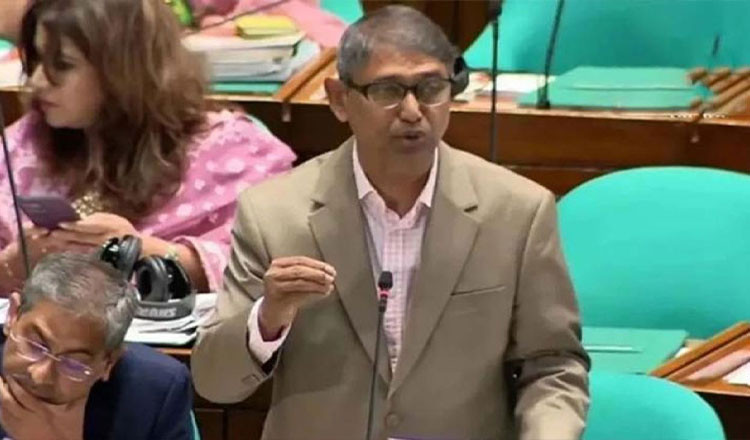 দেশে বীর মুক্তিযোদ্ধা ১ লাখ ৯৮ হাজার ৩৭ জন