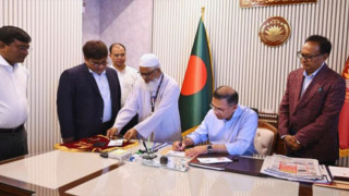 স্বাধীনতা দিবসে স্মারক ডাকটিকিট উন্মোচন