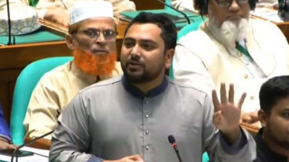 রাষ্ট্রপতিকে অপসারণের দাবি সংসদে, তীব্র বক্তব্য নাহিদ ইসলামের