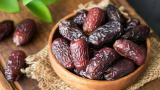 আমদানি বাড়লেও রোজার বাজারে খেজুরের ঝাঁজ