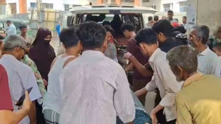 লক্ষ্মীপুরে ছেলেসহ তিনজনকে কুপিয়ে ছাদ থেকে লাফ, সাবেক পুলিশ সদস্যের মৃত্যু