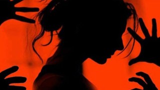 স্বামীকে বেঁধে রেখে স্ত্রীকে গণধর্ষণ