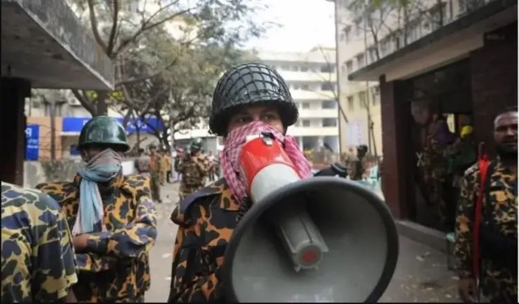 বিডিআর বিদ্রোহের দিন কী ঘটেছিল, অবশেষে জানালেন জেনারেল মইন ইউ আহমেদ