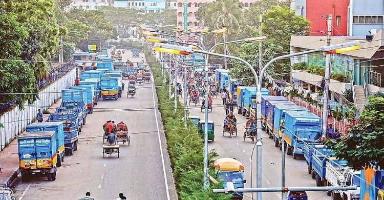 দাম বাড়ল ডিজেলের: সারাদেশে ধর্মঘটের ডাক